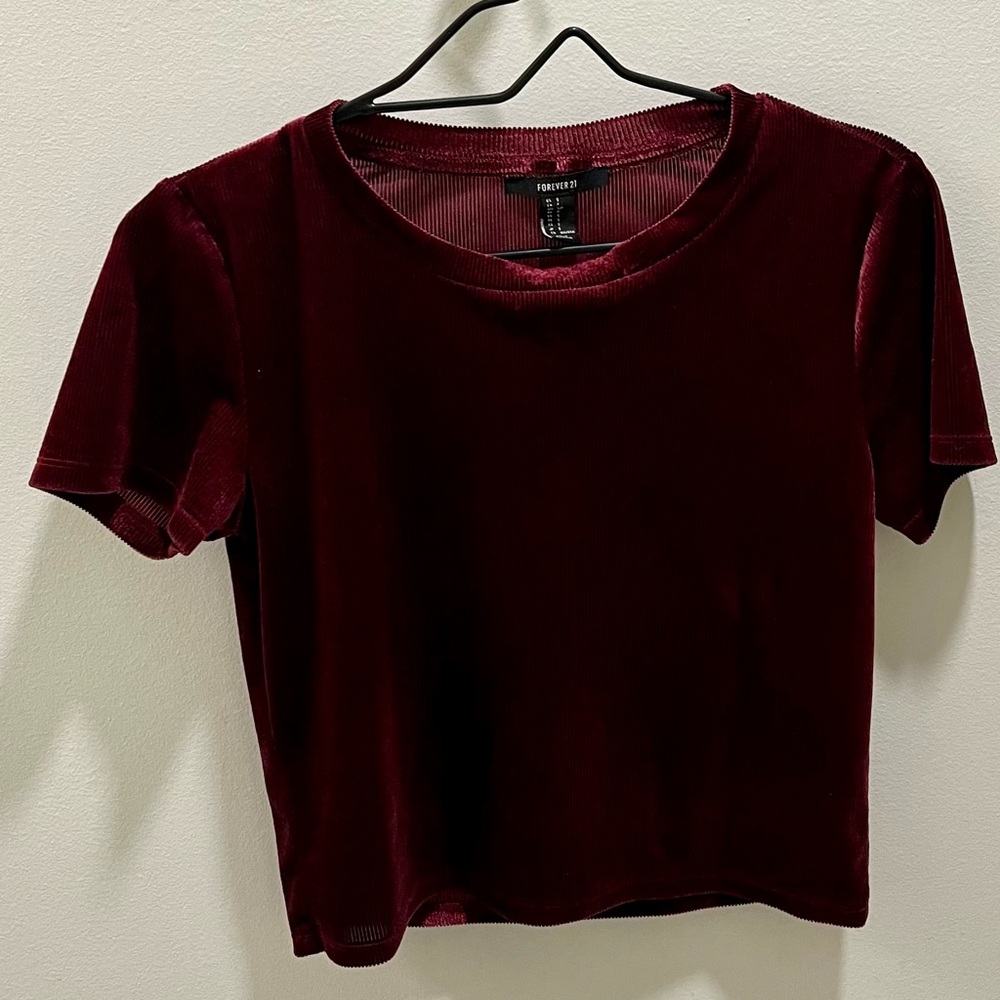Red Velvet Cropped Tee